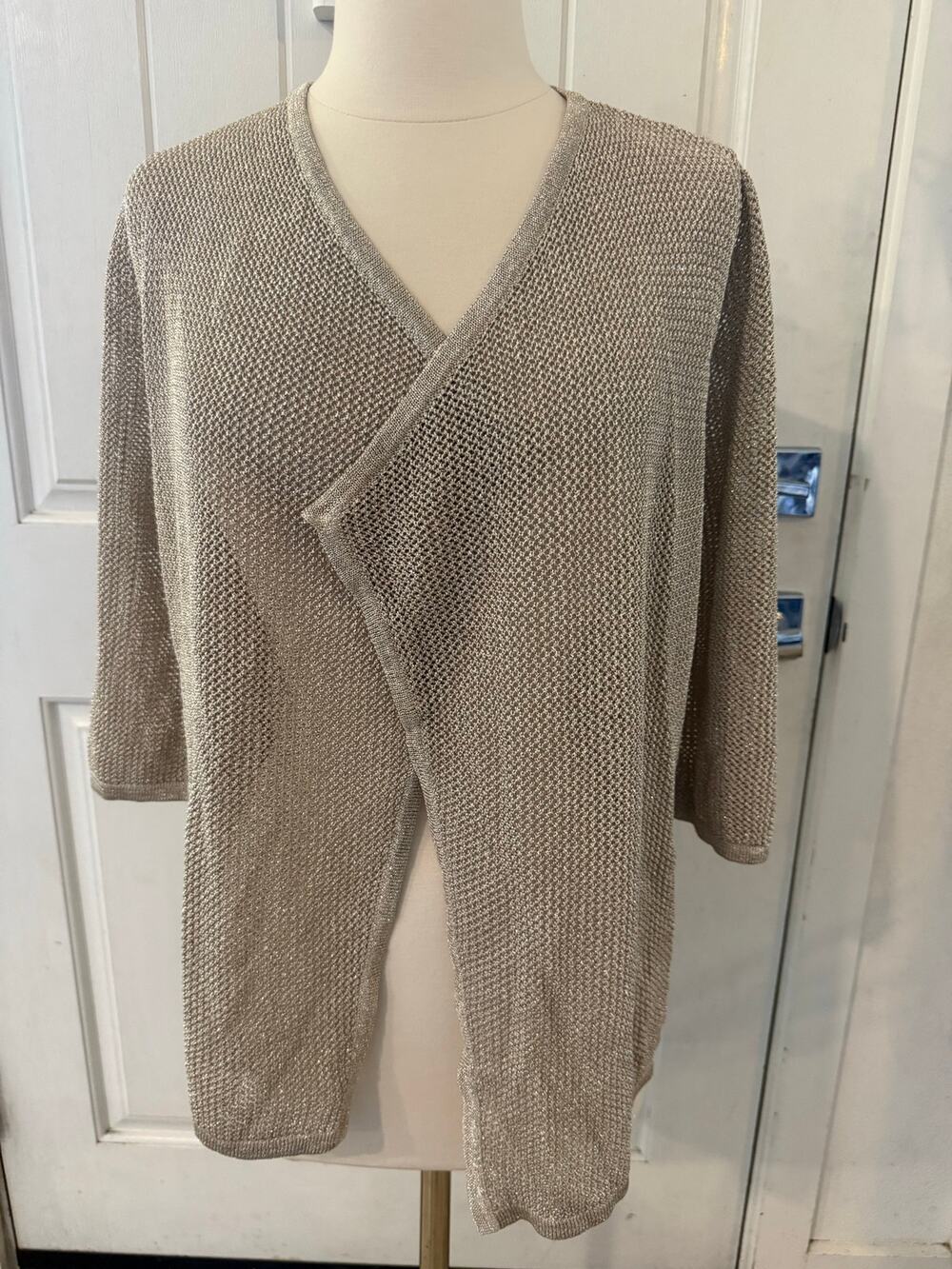 Travelers Collectjon by Chico’s Open-Front Knit Cardigan Gold weave size 1 US 8